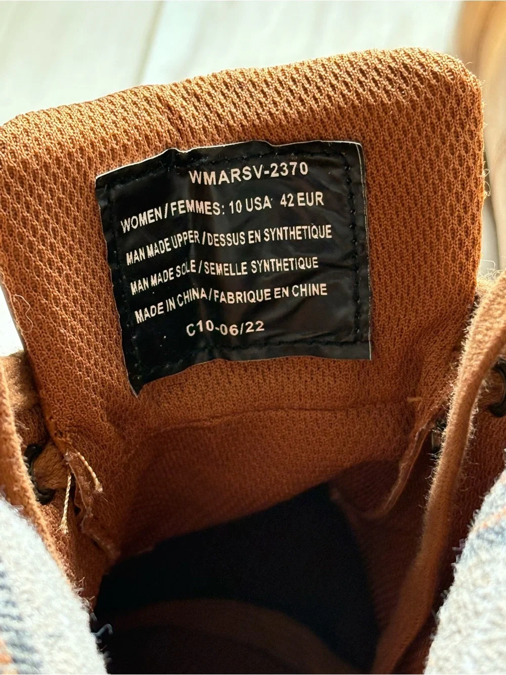 Lugz classic tan